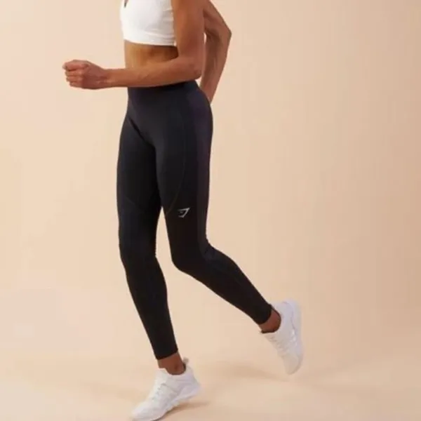 ✨ Gymshark Winter Running Leggings✨ - Image 3