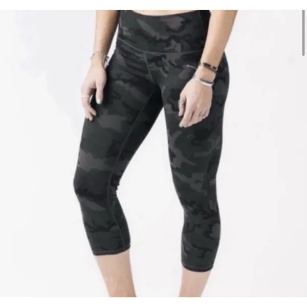 ZYIA Active Grey Black Camo Luxe‎ High-Rise Leggings Sz 4 - Image 4