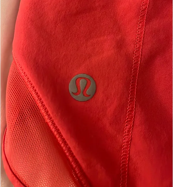 Lululemon hottie hots 2.5 low rise  - Image 3