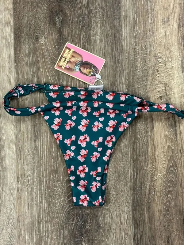 NEW Strawberry Milk Mob Gecko Bottoms Women’s Small - Image 2