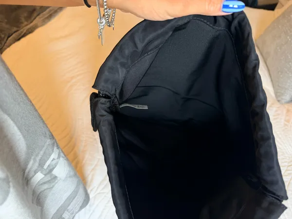 Lululemon Drawstring Bag - Image 3