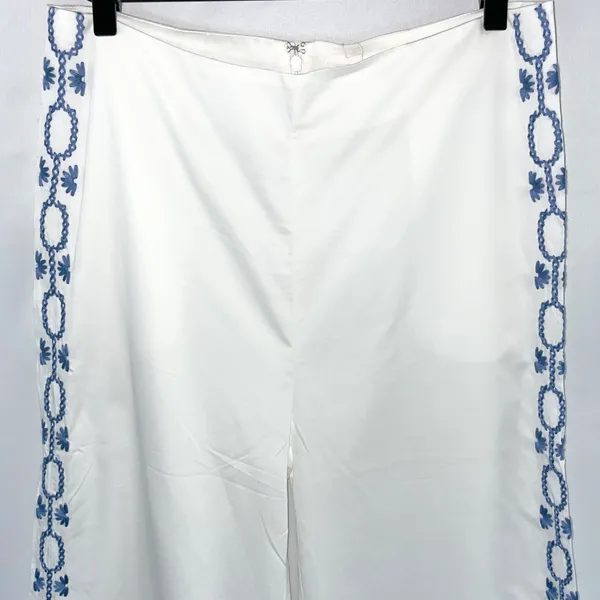 New Foxiedox Embroidered Cropped Pants Spellgirl Culottes White Blue Size Medium - Image 7