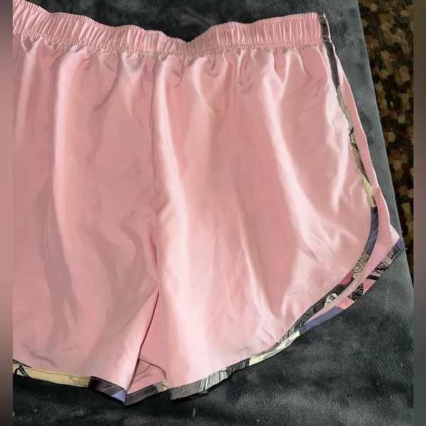 Nike Tempo Dri-fit Running Short in Pink Glaze/Wolf Grey Size XL - Image 10