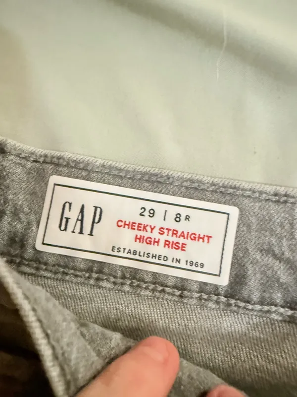 Gap Cheeky Straight Jeans 29 - Image 2