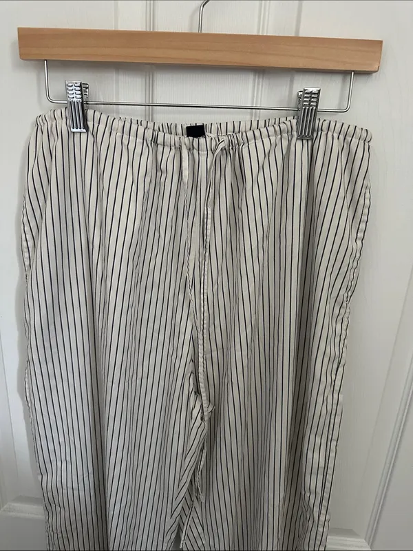 American Eagle Outfitters White Pants with Black Pinstripes - Image 2