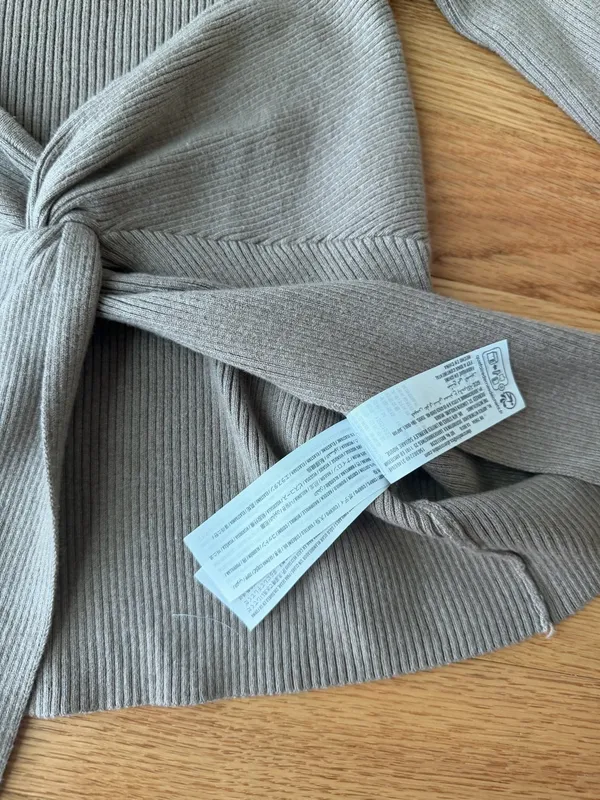 Abercrombie & Fitch Off-The-Shoulder Twist Sweater Top Brown NWT M $60 - Image 4