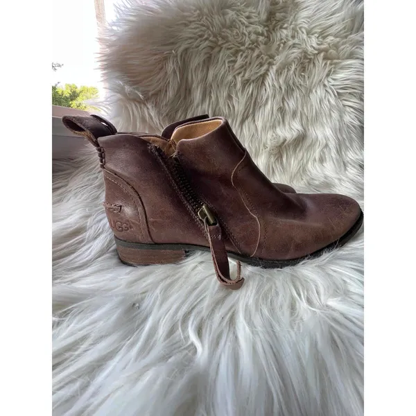 UGG Brown Leather Ankle Boots - Image 9
