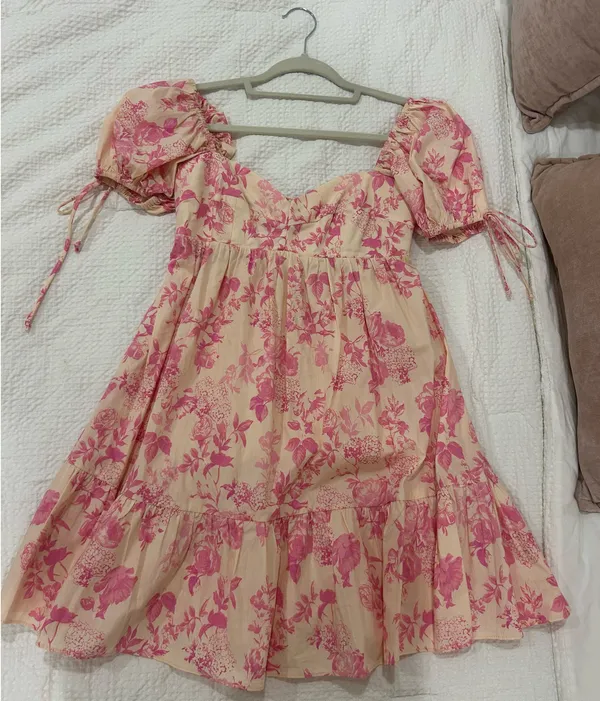 Boutique Floral Dress - Image 3