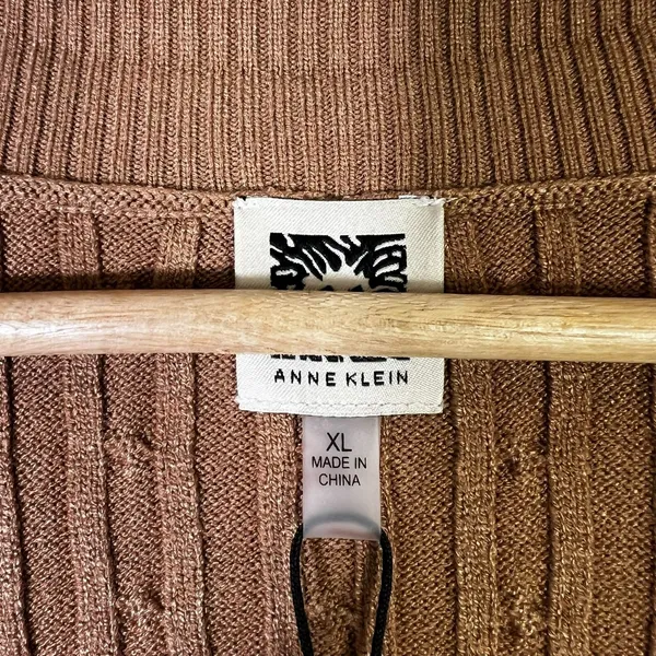 NWT Anne Klein Cable Knit V-Neck Sweater Cognac Brown Classic Preppy Size XL - Image 6