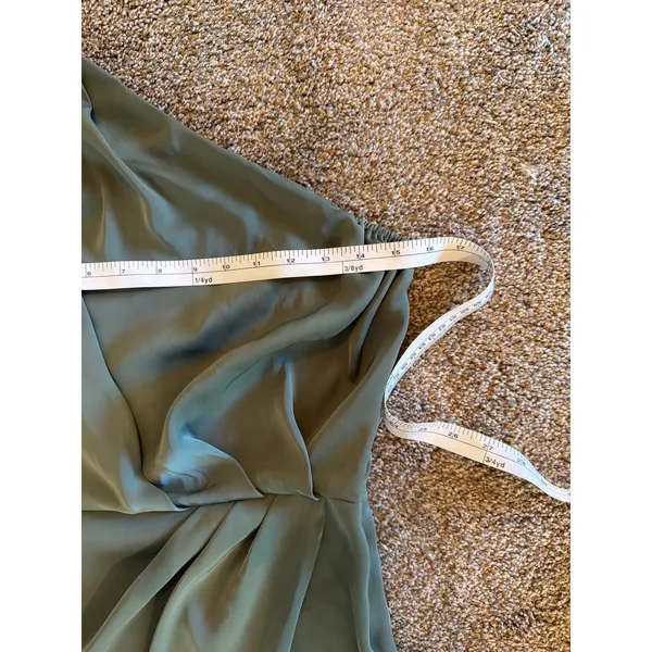 Pretty Garden One Shoulder Sage Green Dress. Size Medium - Image 4
