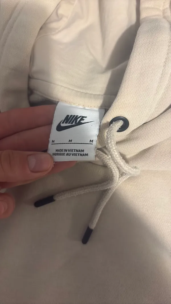 Nike hoodie - Image 3