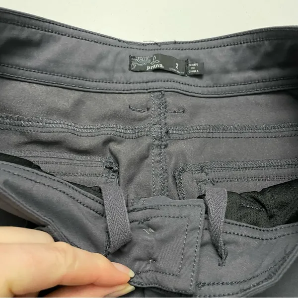 prAna Halle Pant Cargo Convertible Roll Up Stretch Zion Travel Hiking Grey Coal - Image 6