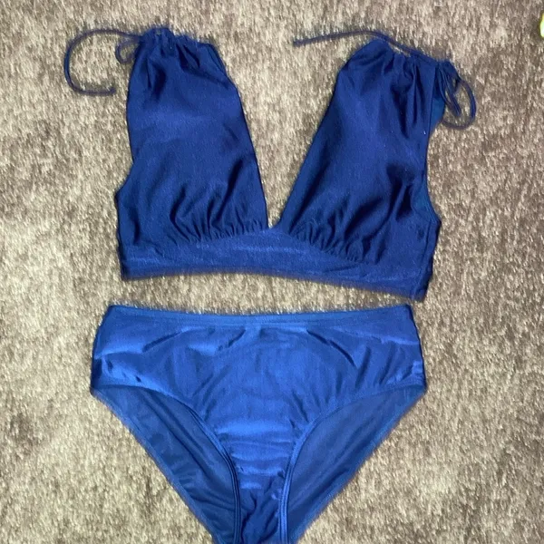 Women’s size medium NWOT navy blue 2 piece swimsuit - Image 9
