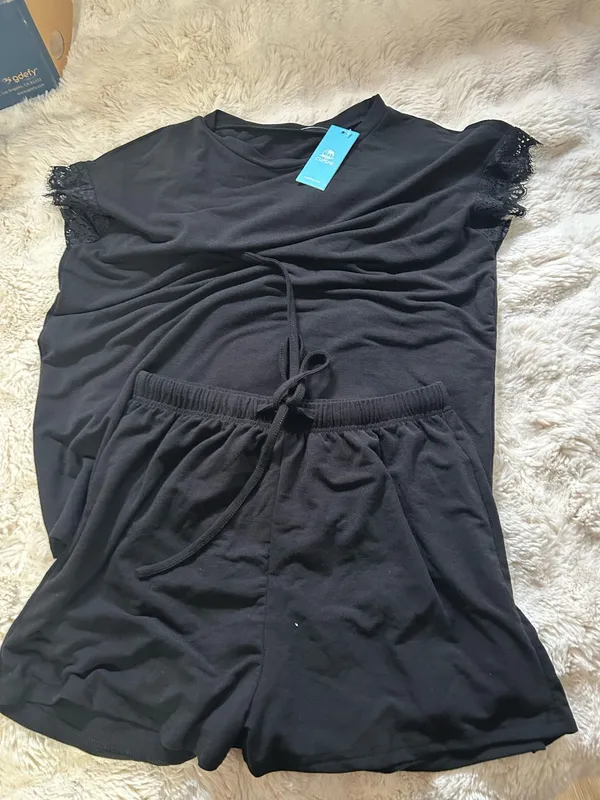 Cupshe Black Two-piece Lounge Set - Image 6