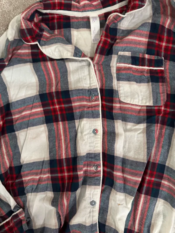 stars above Red White and Green Plaid Two-Piece Pajama Set - Image 6