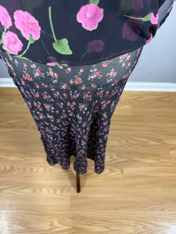 Black Floral V-Neck Maxi Dress with Pink Roses Reversible small-medium - Image 3