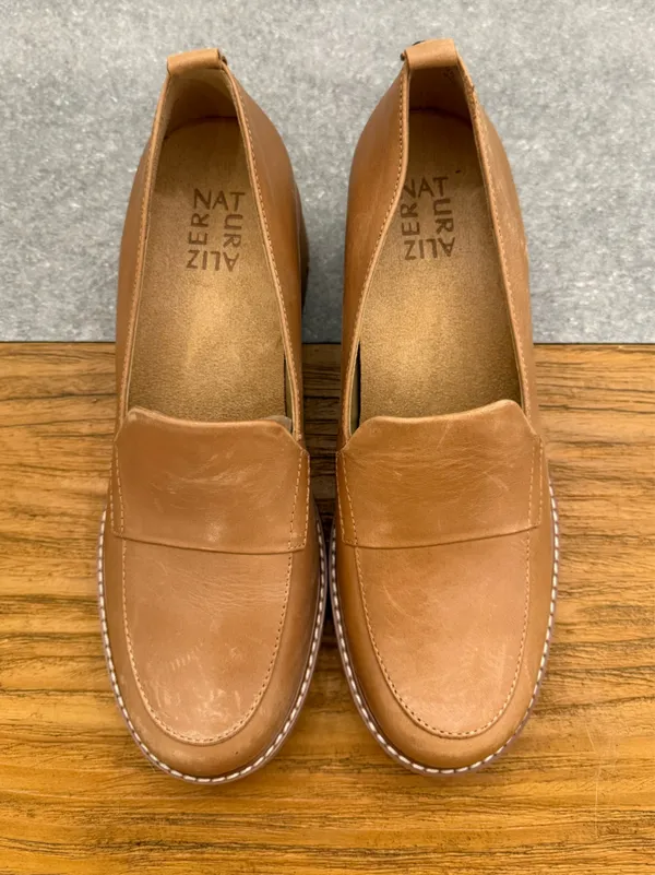 Naturalizer Darry Lug Sole Platform Loafers Tan Cognac Leather Size 7 - Image 5