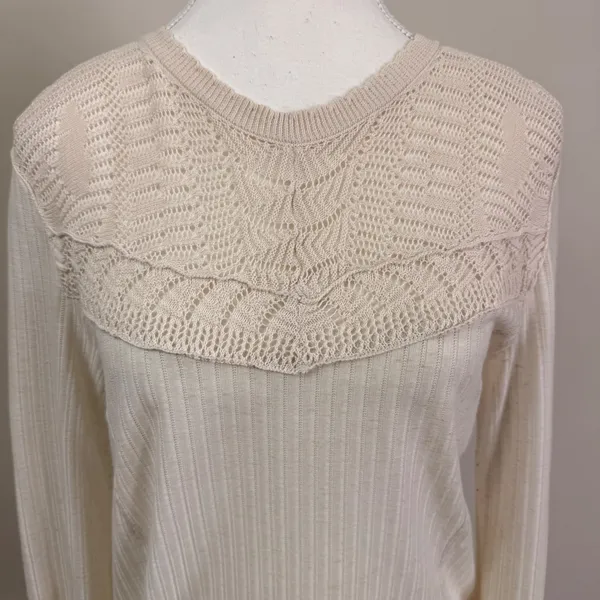 Free People Colette Cream Ribbed Knit Top Crochet Lace Yoke and Cuffs Size Lrg. - Image 6