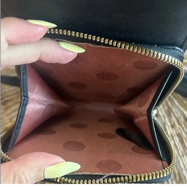 Black crossbody bag - Image 5