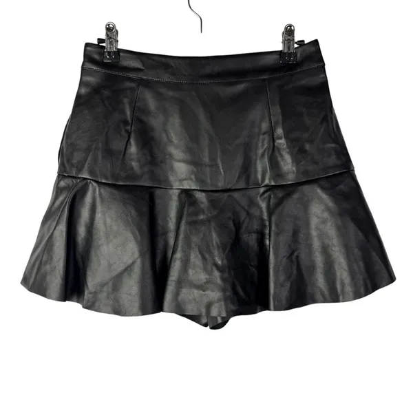 Boutique DO+BE Black Ruffle Faux Leather Mini‎ Skort S - Image 4