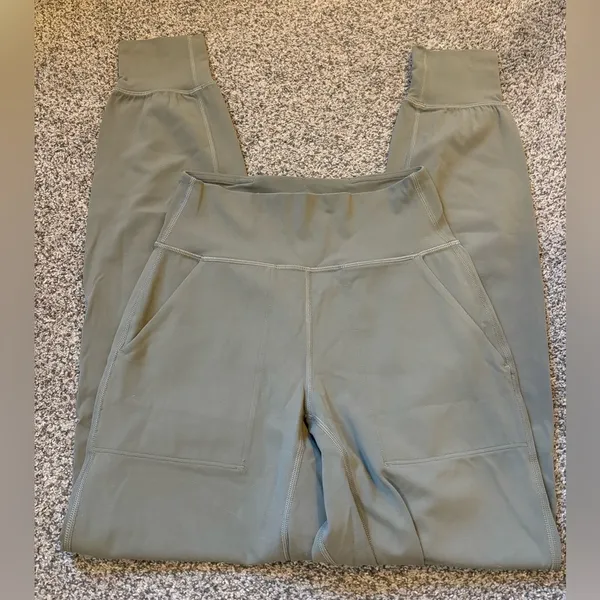 Lululemon Align Jogger - Image 2