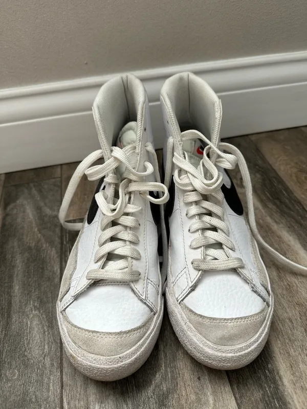 Nike Blazers - Image 2
