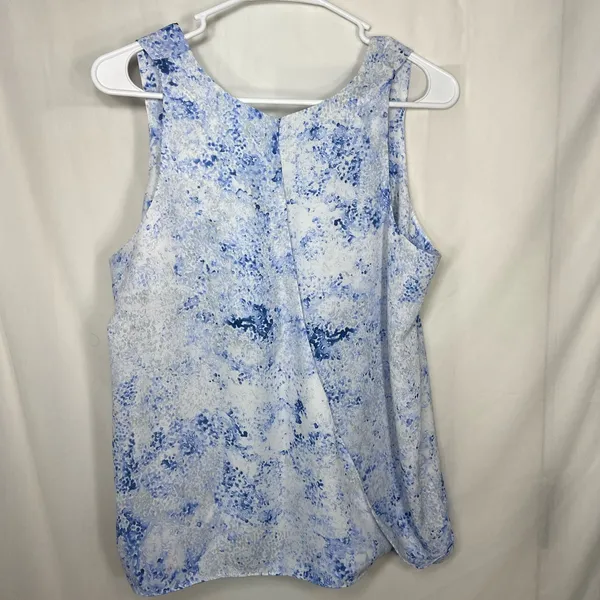 NWOT Violet & Claire women’s bluish purple white print‎ sleeveless blouse top M - Image 6