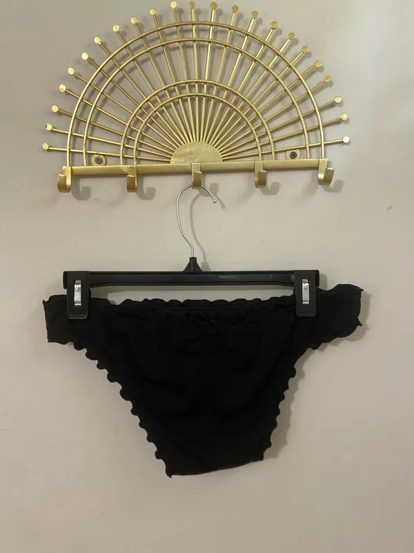 Shade & Shore Black Ruffle Swim Bottoms - Image 2