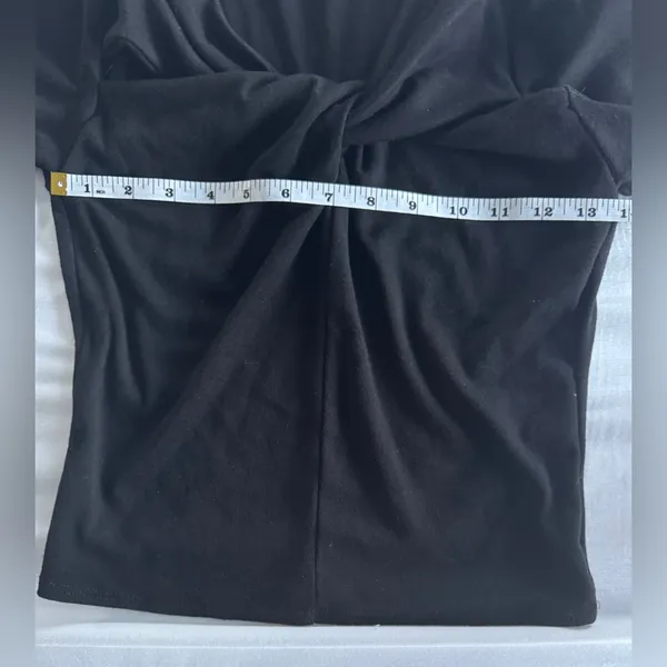 Lulus NWT Endless Appeal Black Long Sleeves Cutout Crop Top Size Medium - Image 9