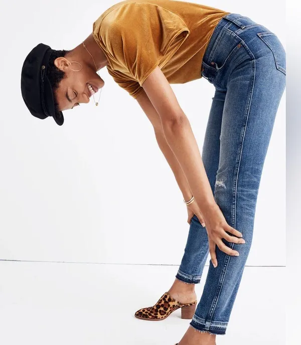 Madewell 9" Mid-Rise Skinny Jeans in York Wash: Rip and Repair Edition - Image 2