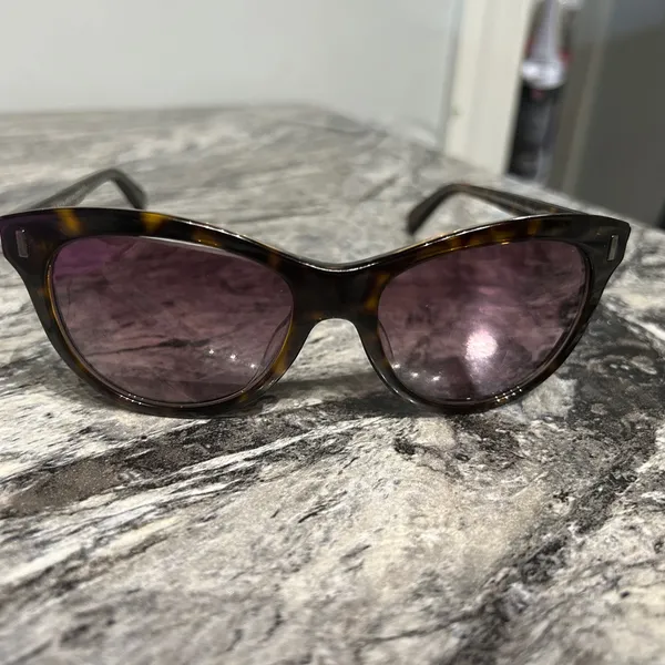 Marc By Marc Jacobs Tortoise Sunglasses with Purple Tint - Image 11