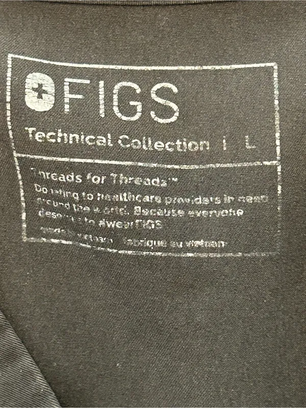 Women’s Figs scrub top black size Large Catarina one pocket shirt - Image 4