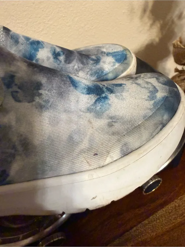 Oofos Oomg Eezee Purple/Blue Tie-Dye Slip On Shoe Women'S Size 6 - Image 3