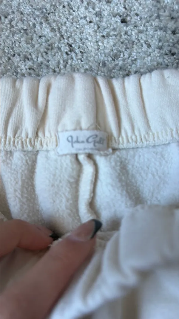 Brandy Melville Rosa Sweatpants - Image 4