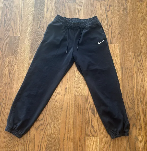 Nike Women’s Black Solo Swoosh Sweatpants - Image 2
