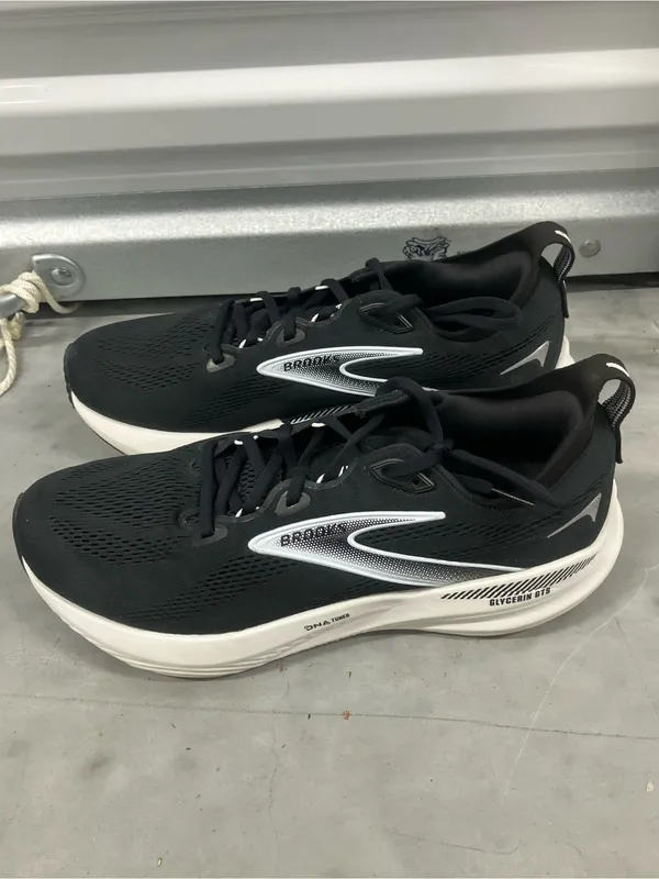 Women’s Brooks Glycerin GTS 22 Road Running Shoes Size 12B (medium) - Image 3