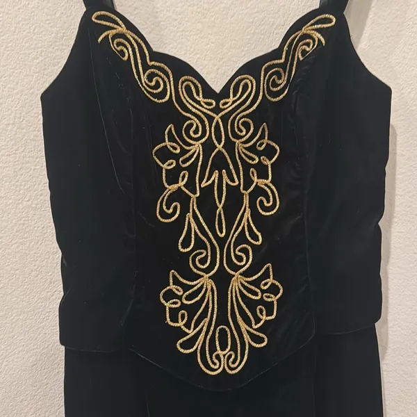 Vintage Black Velvet Scott McClintook Evening Gown | Size 8 - Image 3