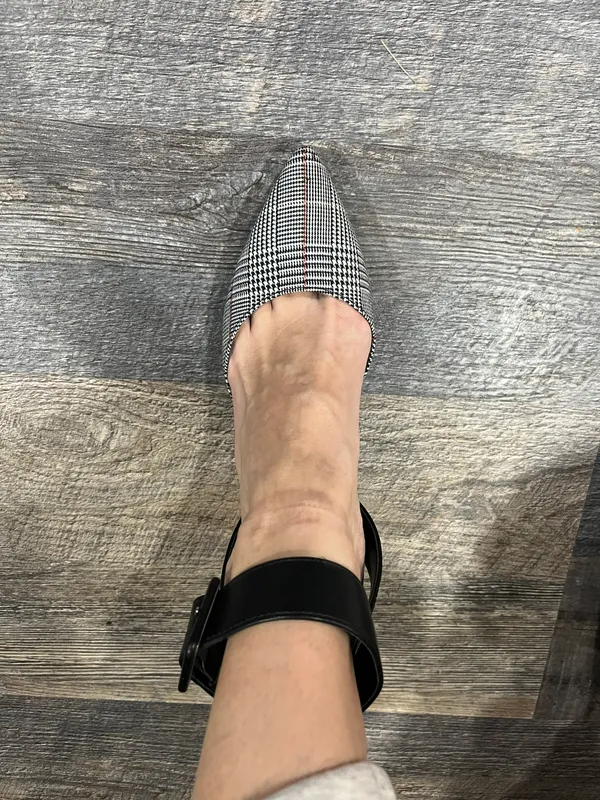 Heels  - Image 4