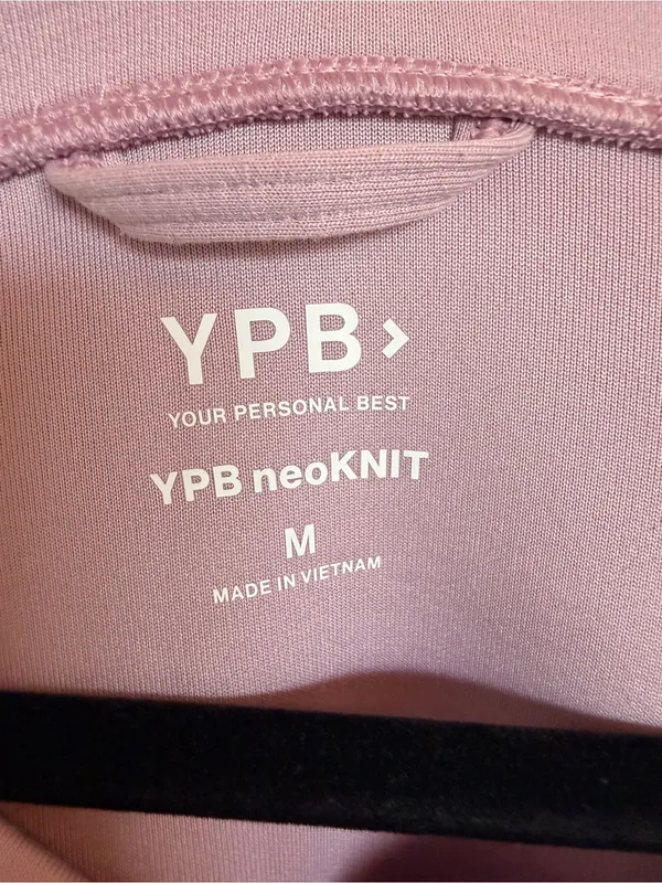 Abercrombie & Fitch YPB Neoknit Sweatshirt Medium - Image 4