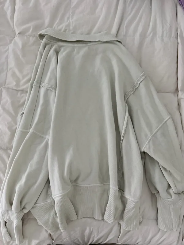 Free People Sweatshirt - Image 4