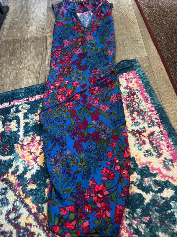 41 hawthorn Blue Floral Sleeveless Maxi Dress - Image 3