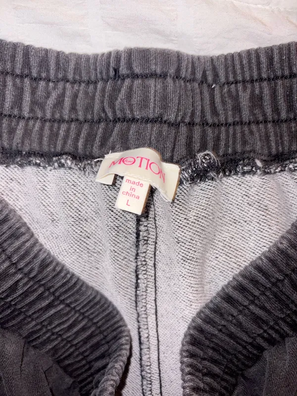 These Three Boutique Lounge Set - Image 5