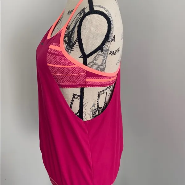 Nike workout top - Image 3