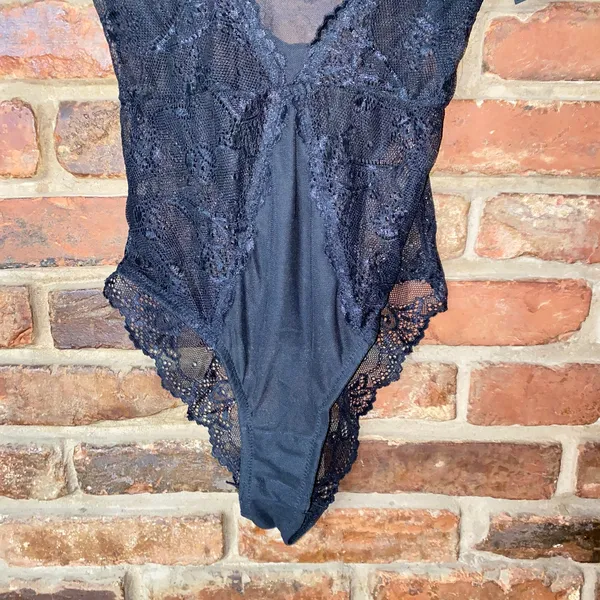 NWT Frederick's of Hollywood Black Dina Lace Push-Up Teddy Bodysuit Size Small - Image 4