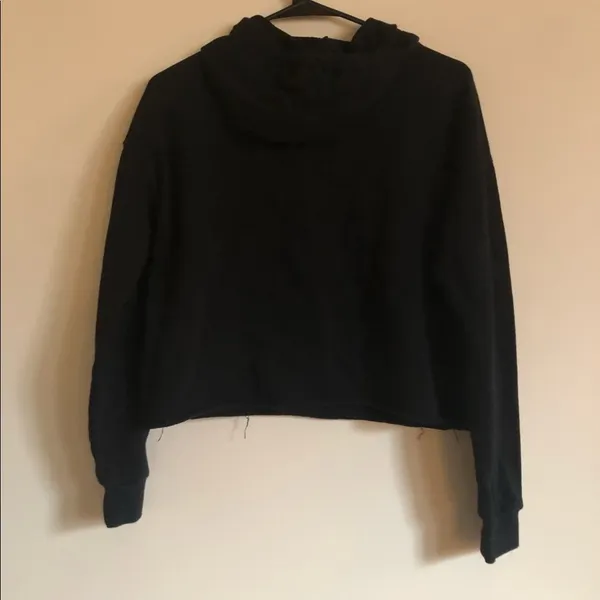Black Cropped Hoodie - Image 2