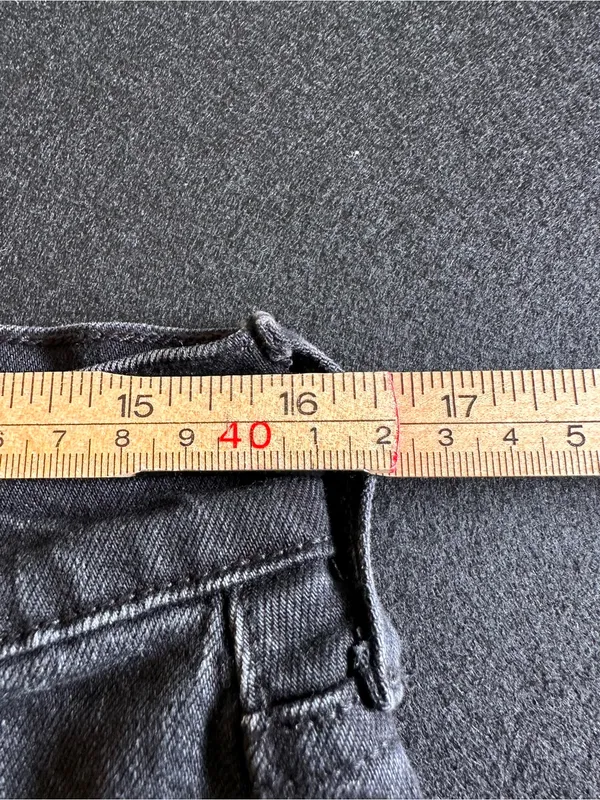 Abercrombie & Fitch High Rise Black Jeans Size 31 Short Straight - Image 9
