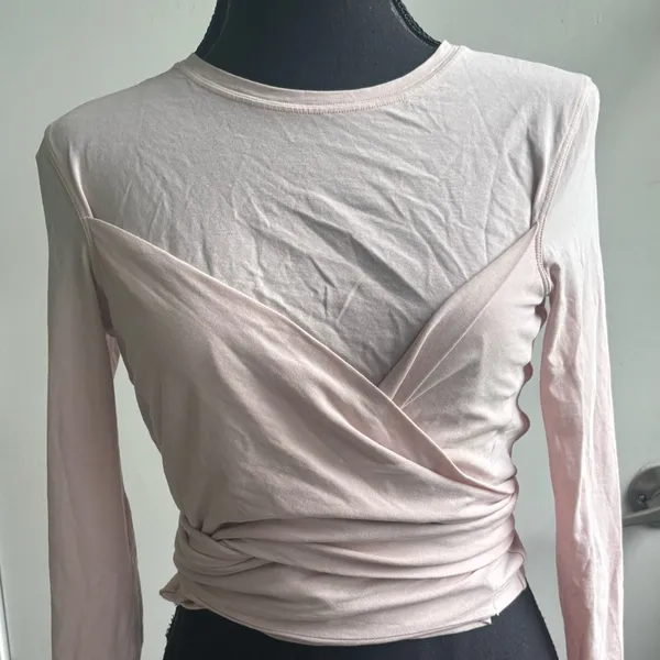 Lululemon Gather and Grow Wrap Top 6‎ athleisure workout yoga outdoor layered - Image 3