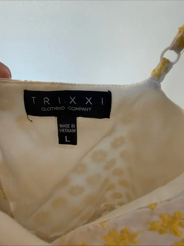Trixxi Yellow Floral Eyelet Mini Dress - Image 2