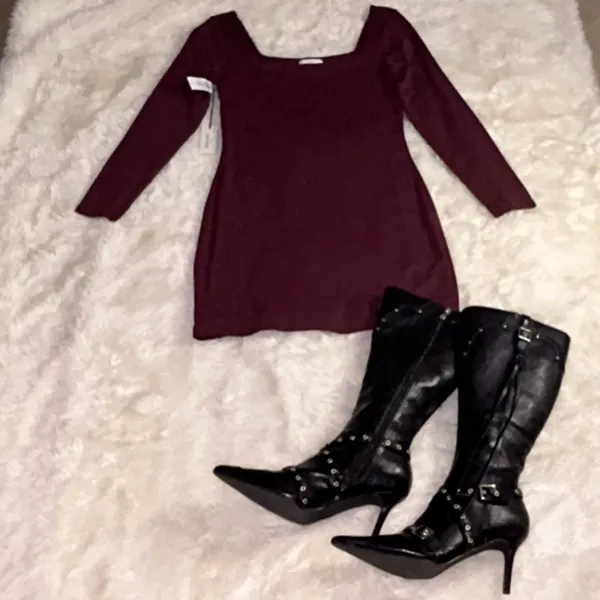 Aritzia Babaton Contour Burgandy Long Sleeve Dress - Image 11