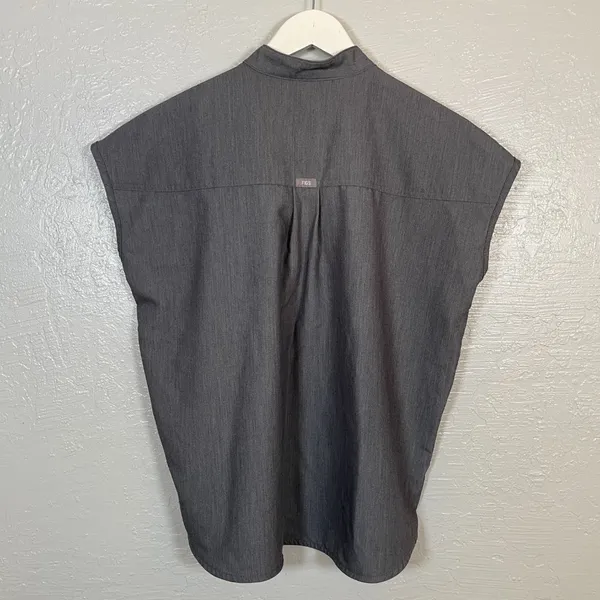 Figs Women S Graphite Gray Rafaela Oversized Scrub Top Shirt V Neck Pockets - Image 6